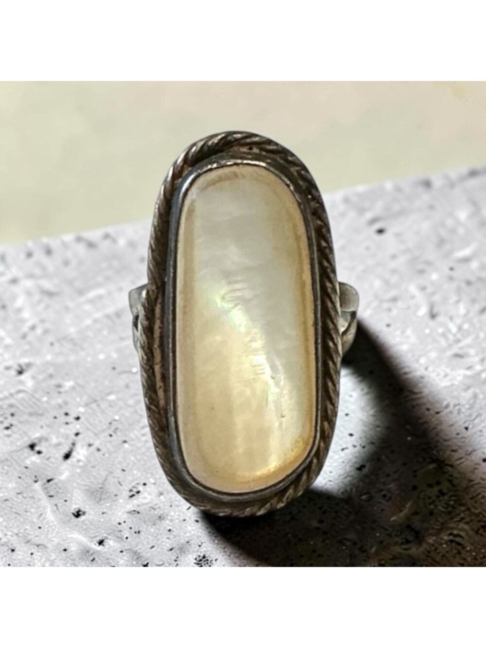 Vintage Sterling Silver Elongated Mother Of Pearl Ring Size 6 Western 6 Grams
